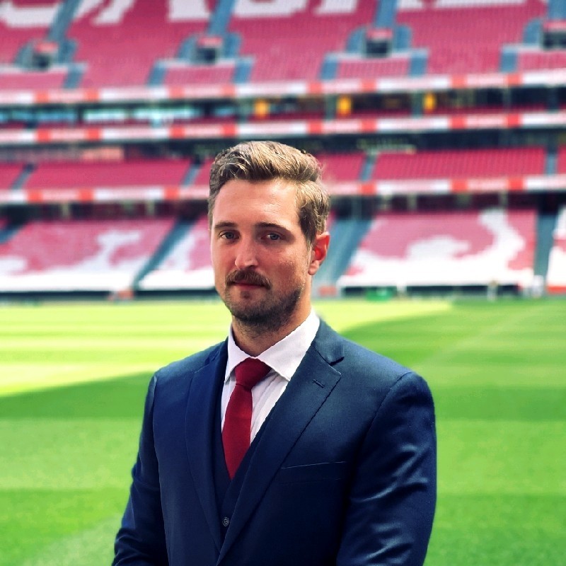 Haakon Miknas
